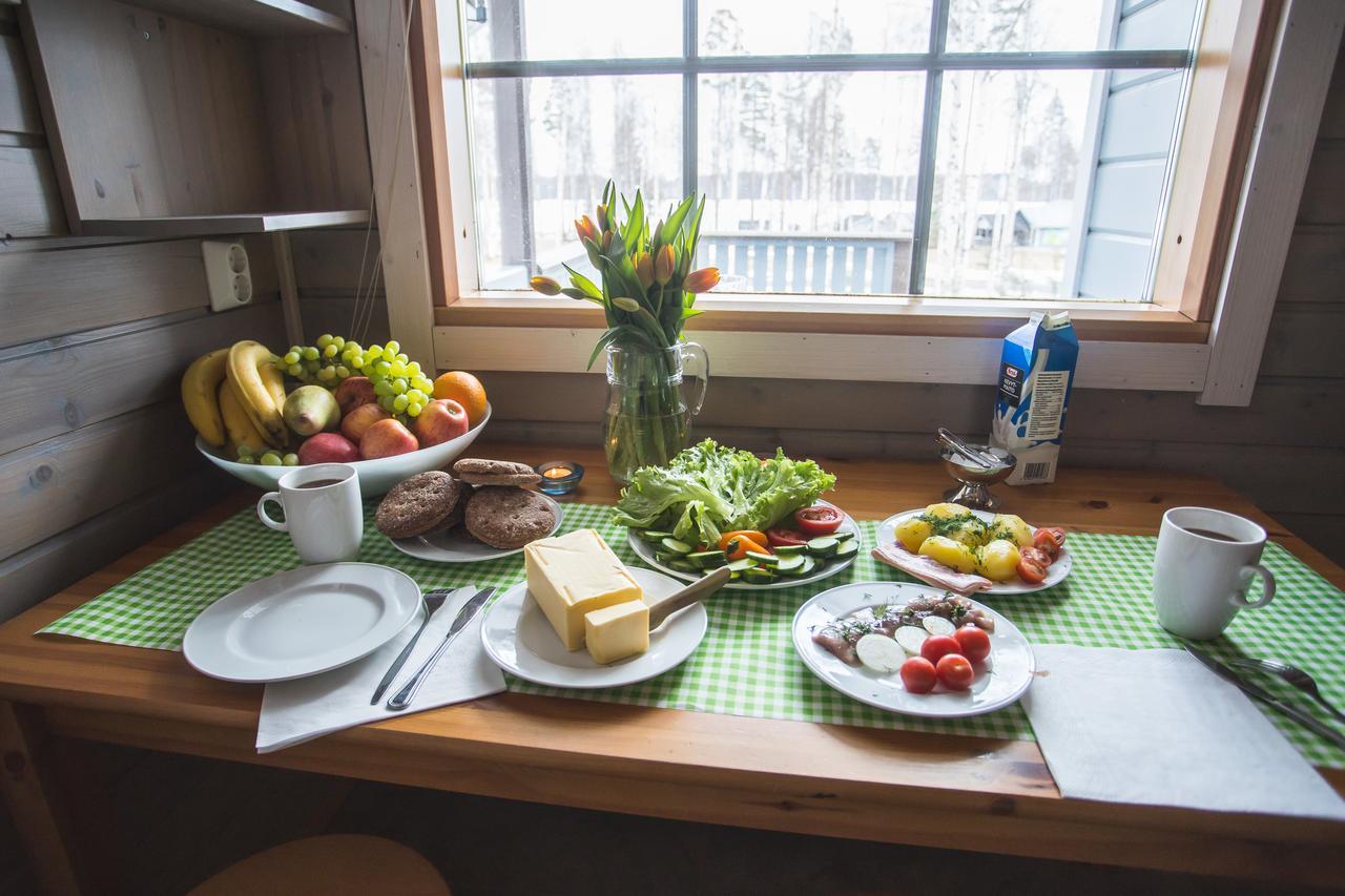 Kuus-Hukkala Hotel Harkala  ภายนอก รูปภาพ