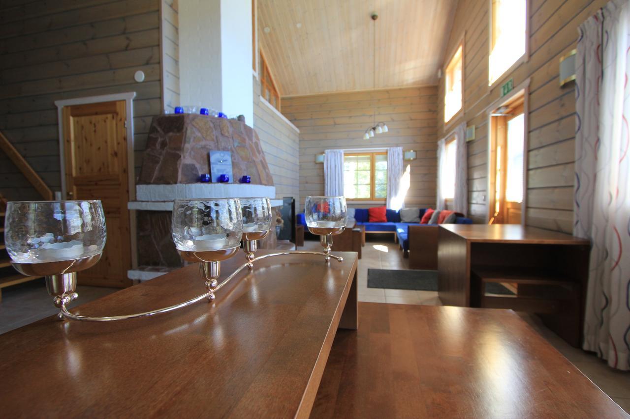 Kuus-Hukkala Hotel Harkala  ภายนอก รูปภาพ